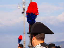 Carabinieri e Libera contro le mafie Carabinieri e Libera contro le mafie