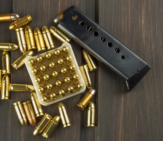 Esportazione delle armi, in vigore il nuovo decreto Caricatore con munizioni: in vigore il nuovo decreto sull'esportazione delle armi