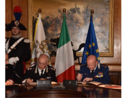 Gendarmeria vaticana, intesa tecnica coi Carabinieri Intesa tecnica tra Carabinieri e Gendarmeria vaticana