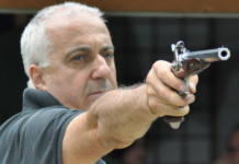 Avancarica: Davide Pedersoli Le Page, Mortimer e Kuchenreuter. Nate per vincere! Avancarica: Davide Pedersoli Le Page, Mortimer e Kuchenreuter