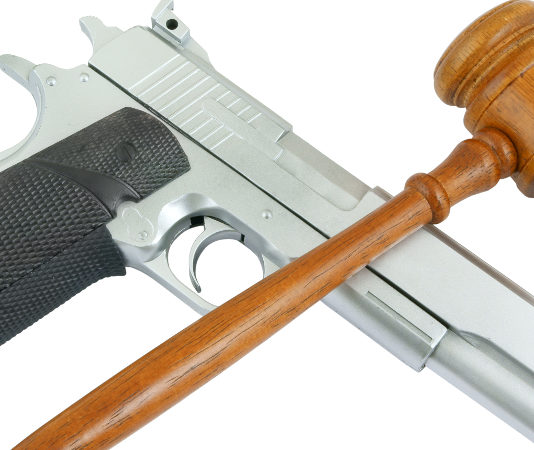 Condanne penali, armi e giustizia: evviva la discrezionalità Condanne penali