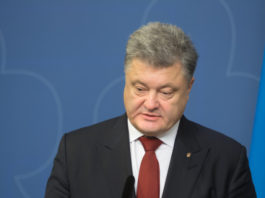 Il presidente ucraino Poroshenko: “Incrementare le armi esportate dal Paese” Il presidente ucraino Poroshenko “Incrementare le armi esportate dal Paese”