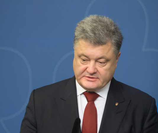 Il presidente ucraino Poroshenko: “Incrementare le armi esportate dal Paese” Il presidente ucraino Poroshenko “Incrementare le armi esportate dal Paese”