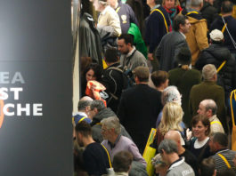 Via libera ai minori a Hit Show Minori a Hit Show