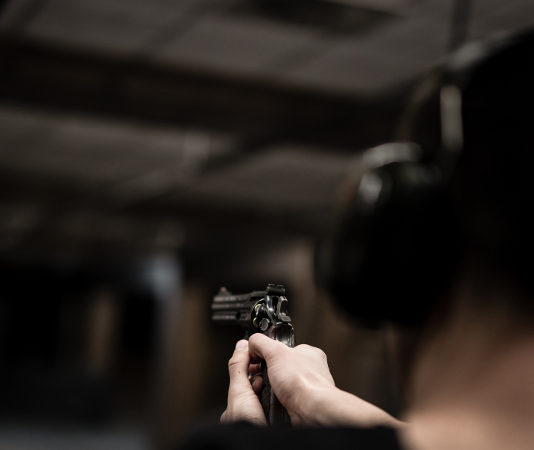 Tiro sportivo in mezzo al mare Tiratori elbani