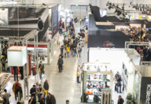 Tra Piazzapulita e Movimento 5 Stelle, ancora polemiche sui minori a Hit Show Tra Piazzapulita e Movimento 5 Stelle, ancora polemiche sui minori a Hit Show