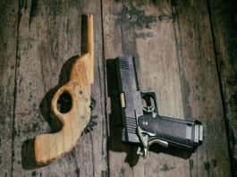 Allerta la polizia, ma erano solo armi giocattolo