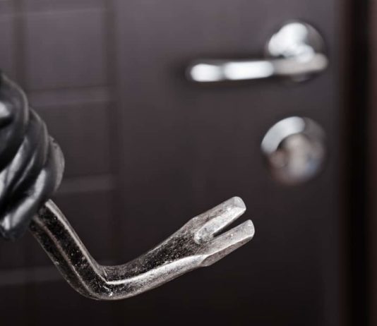 Se neanche la cassaforte basta più Furto in casa a Latiano asportata solo cassaforte con le armi