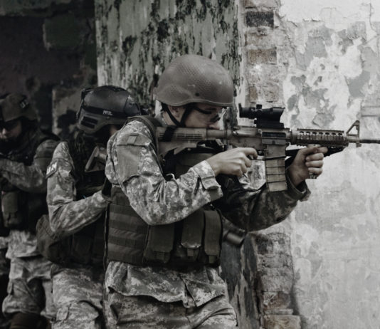 Law enforcement e armi tattiche a IWA Law enforcement e armi tattiche a IWA