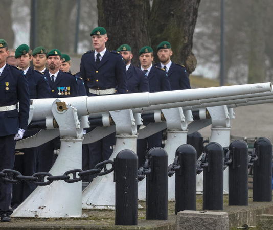 Il ritorno della naja Reintroduzione del servizio militare