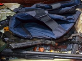 Scoperto arsenale di armi da guerra in un capannone dell’hinterland milanese Scoperto arsenale di armi da guerra in un capannone dell’hinterland milanese