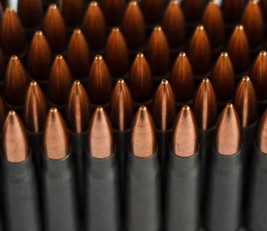 Si vende all’estero solo se autorizzati, parola di Crosetto Si vende all’estero solo se autorizzati, parola di Crosetto