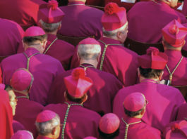 “La Chiesa faccia lobby contro le armi” Turkson