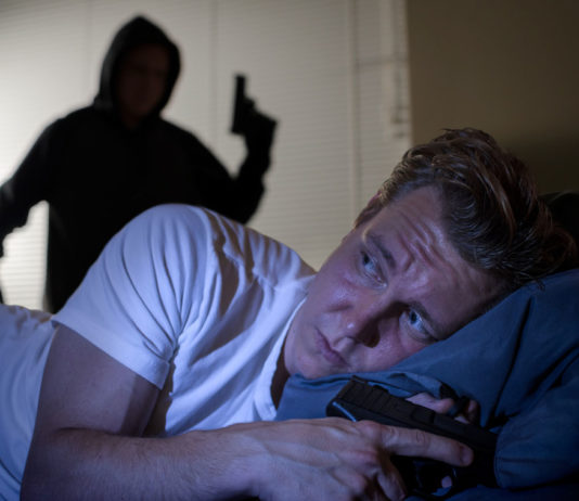 Legittima difesa e libero pensiero: il caso DJ Francesco legittima difesa libero pensiero