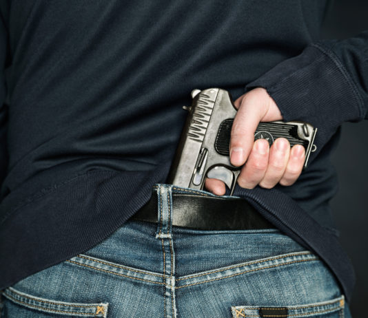 “Non ritroviamoci a dover parlare di legittima difesa”