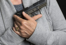 Aveva nascosto in casa cinque pistole, ai domiciliari ottantenne ravennate