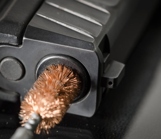 Esplode fucile fatto in casa, ferito e arrestato