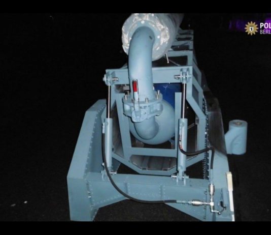 Sequestrato cannone spara-noci di cocco