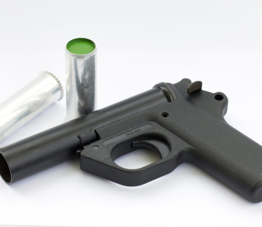 Siracusa, una denuncia per detenzione abusiva di una pistola lanciarazzi Siracusa, una denuncia per detenzione abusiva di una pistola lanciarazzi