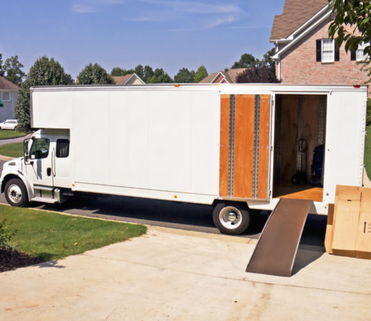 Trasloca ma non ripete la denuncia delle armi: se ne accorgono dopo venti anni