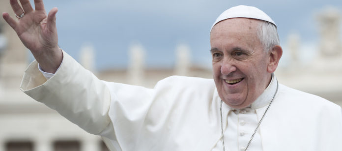 Varide Cicognani una carabina per papa Francesco