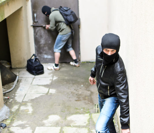 Legittima difesa: e la chiamano riforma? Legittima difesa: e la chiamano riforma?