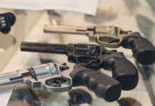 Una mannaia sui venditori di armi Illinois