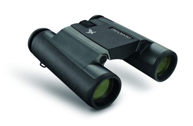 Swarovski Optik lancia sul mercato i nuovi binocoli compatti CL Pocket Mountain, disponibili dal 15 maggio 2017.