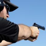 Legittima difesa: pistola o revolver?