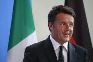 Matteo Renzi chiede che il Senato proceda a una modifica della riforma della legge sulla legittima difesa: tanti i dubbi sul testo approvato dalla Camera.