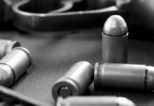 Andarono in carcere 4 anni fa, assolti dall’accusa di violazione della legge sulle armi