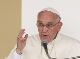 Bergoglio ritorna sul commercio di armi Bergoglio