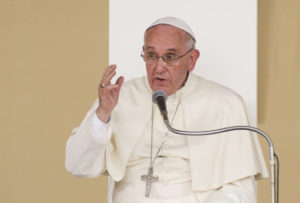 Bergoglio ritorna sul commercio di armi