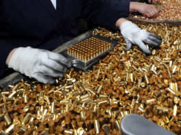 C’è chi chiede la conversione produttiva delle fabbriche d’armi