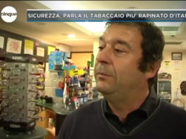 Il tabaccaio più rapinato d’Italia: “più politica, non più armi” Mattino 5 ha intervistato il titolare del Bar Sport di San Clemente, alle porte di Riccione. L’esercizio è stato vittima di 24 furti e rapine negli ultimi 30 anni.