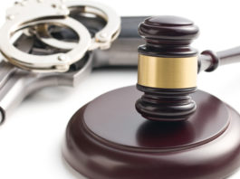 Erano pistole giocattolo, guai per il poliziotto che ha ucciso uno dei malviventi Rapina a Guidonia