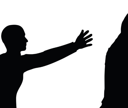 Rischia il porto d’armi per uno schiaffo. Del 2000 Schiaffo