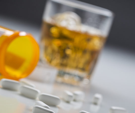 Alcol, droga e porto d’armi, bisogna difendersi anche dal sospetto