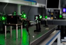 Un laser per rivelare le armi nascoste