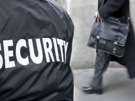 Ferì ladro, rischia porto d’armi e posto di lavoro vigilante sospensione del porto d'armi