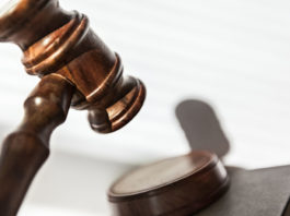 Sparò all’interno di un istituto religioso, undici mesi ai domiciliari