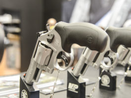 Smith & Wesson presenta il modello 66 in .357 Magnum s&w model 66 357 Magnum