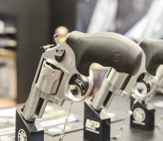 Smith & Wesson presenta il modello 66 in .357 Magnum s&w model 66 357 Magnum