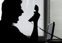 Vince controversia con l’amministratore del condominio e perde l’arma