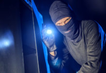 Un furto di armi può portarsi via anche la licenza Furto di armi