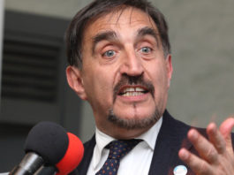 “Pronto a difendere gratuitamente i due carabinieri che hanno sparato” Ignazio La Russa