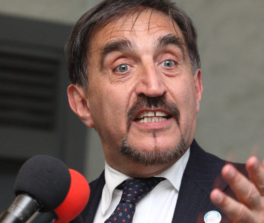 “Pronto a difendere gratuitamente i due carabinieri che hanno sparato” Ignazio La Russa