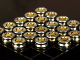 “Ingiusto comprare le armi con quei fondi”