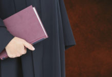 Gli avvocati parlano di legittima difesa Avvocato