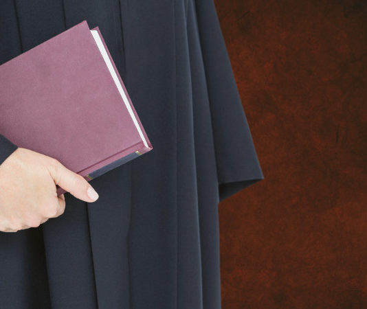 Gli avvocati parlano di legittima difesa Avvocato